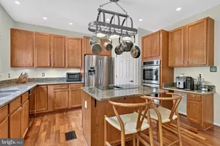 6701 Ordsall St, Alexandria, VA 22315 - Photo 13