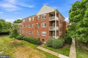 6610 E Wakefield Dr, Alexandria, VA 22307 - Photo 3