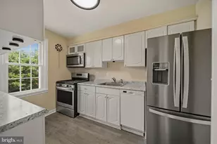 6610 E Wakefield Dr, Alexandria, VA 22307 - Photo 13