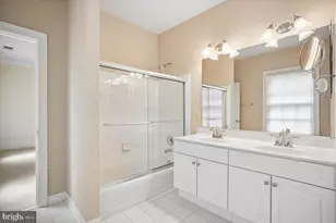 9870 Palace Green Way, Vienna, VA 22181 - Photo 43
