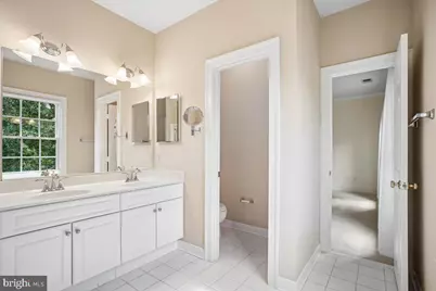 9870 Palace Green Way, Vienna, VA 22181 - Photo 45