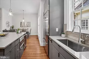 9870 Palace Green Way, Vienna, VA 22181 - Photo 11