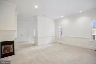9870 Palace Green Way, Vienna, VA 22181 - Photo 29