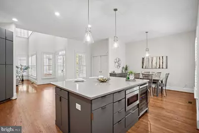 9870 Palace Green Way, Vienna, VA 22181 - Photo 15