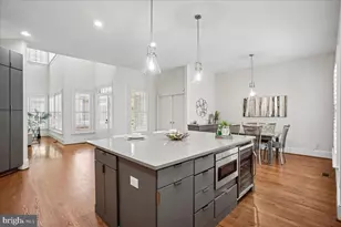 9870 Palace Green Way, Vienna, VA 22181 - Photo 15