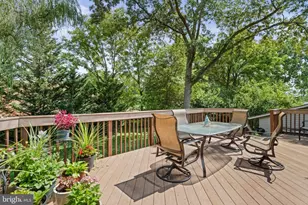 904 Dunbarton Ct, Herndon, VA 20170 - Photo 7