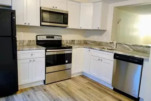 11013 Barton Hill Ct, Reston, VA 20191 - Photo 5