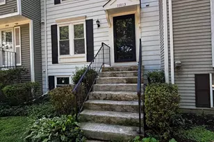 11013 Barton Hill Ct, Reston, VA 20191 - Photo 9