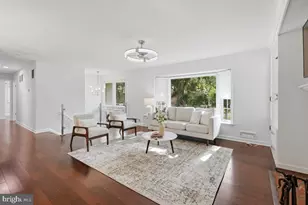 805 Golden Arrow St, Great Falls, VA 22066 - Photo 7