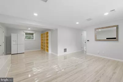 805 Golden Arrow Street, Great Falls, VA 22066 - Photo 37
