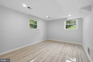 805 Golden Arrow St, Great Falls, VA 22066 - Photo 35