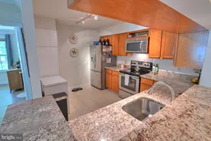 2220 Springwood Dr, Reston, VA 20191 - Photo 47