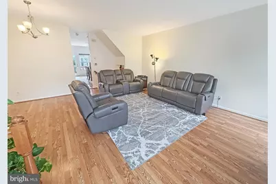 2535 James Monroe Circle, Herndon, VA 20171 - Photo 7