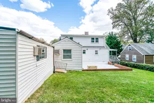3120 Chepstow Ln, Falls Church, VA 22042 - Photo 29