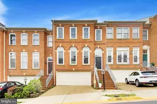 8026 Kidwell Town Ct, Vienna, VA 22182 - Photo 39