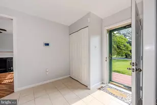 2320 Rosedown Dr, Reston, VA 20191 - Photo 7