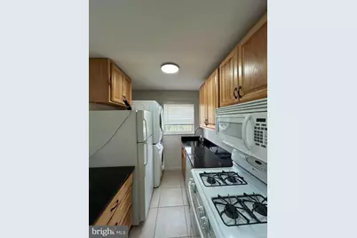 2301 Farrington Avenue #03-301, Alexandria, VA 22303 - Photo 3