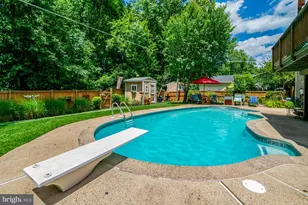 13004 Maple View Ln, Fairfax, VA 22033 - Photo 3