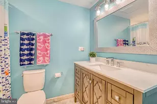 12805 Point Pleasant Dr, Fairfax, VA 22033 - Photo 19