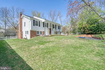 12805 Point Pleasant Drive, Fairfax, VA 22033 - Photo 5