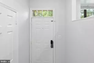 3977 Burning Bush Ct, Fairfax, VA 22033 - Photo 3