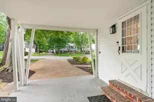 5141 Bradfield Dr, Annandale, VA 22003 - Photo 5