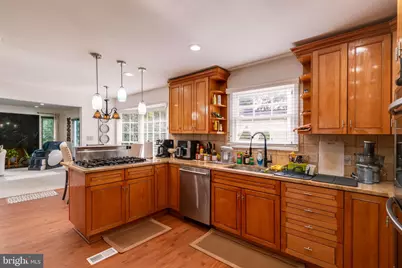 2906 Cedar Lane, Vienna, VA 22180 - Photo 17