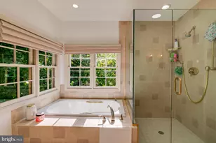 2906 Cedar Ln, Vienna, VA 22180 - Photo 29