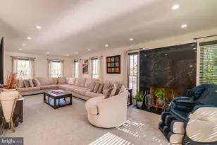 2906 Cedar Ln, Vienna, VA 22180 - Photo 17