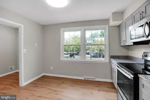 9107 Bowler Dr, Fairfax, VA 22031 - Photo 5