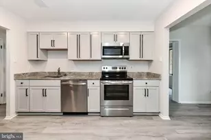 507 Florida Ave, Herndon, VA 20170 - Photo 3