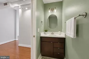 4480 Market Commons Dr, Fairfax, VA 22033 - Photo 19