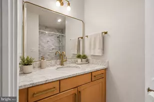 4480 Market Commons Dr, Fairfax, VA 22033 - Photo 15