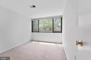 4420 Briarwood Ct N, Annandale, VA 22003 - Photo 13