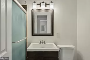 5520 Southampton Dr, Springfield, VA 22151 - Photo 31