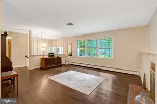 5315 Summit Dr, Fairfax, VA 22030 - Photo 15