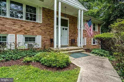 5315 Summit Drive, Fairfax, VA 22030 - Photo 3