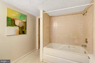 5315 Summit Dr, Fairfax, VA 22030 - Photo 39