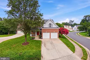3738 Freehill Ln, Fairfax, VA 22033 - Photo 3