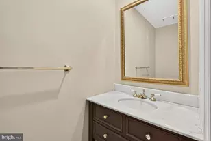 11201 Pavilion Club Ct, Reston, VA 20194 - Photo 41