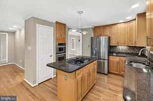 11201 Pavilion Club Ct, Reston, VA 20194 - Photo 29