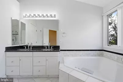 1789 Dawson Street, Vienna, VA 22182 - Photo 35