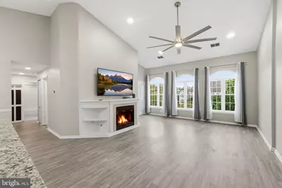 7710 Haynes Point Way #L, Alexandria, VA 22315 - Photo 3