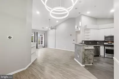 7710 Haynes Point Way #L, Alexandria, VA 22315 - Photo 11