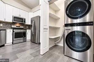 7710 Haynes Point Way, Alexandria, VA 22315 - Photo 25