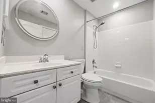 7710 Haynes Point Way, Alexandria, VA 22315 - Photo 23
