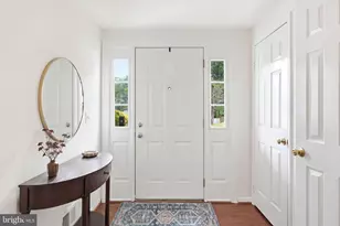 6040 Heathwick Ct, Burke, VA 22015 - Photo 3