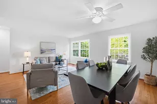 14814 Haymarket Ln, Centreville, VA 20120 - Photo 13