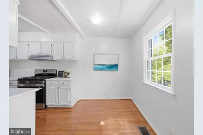 14814 Haymarket Lane, Centreville, VA 20120 - Photo 17