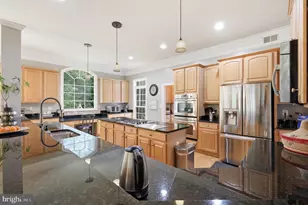 9205 Frst Grns Dr, Lorton, VA 22079 - Photo 19